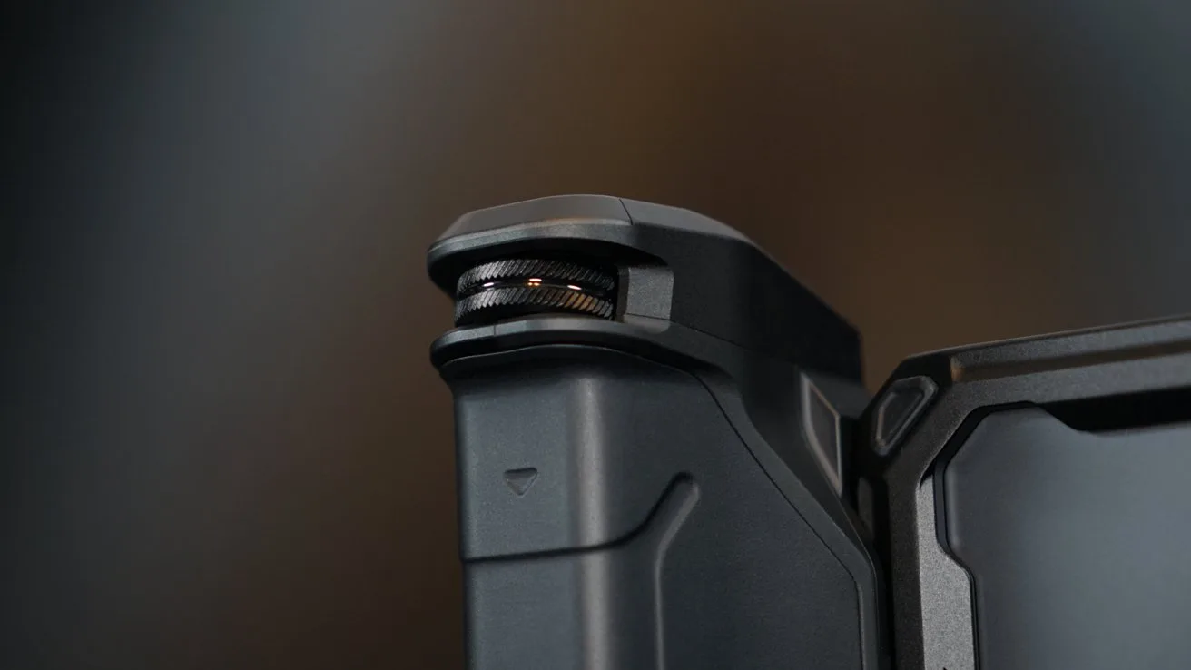 The Focus PD Handle close up showing the dial that can control zoom
