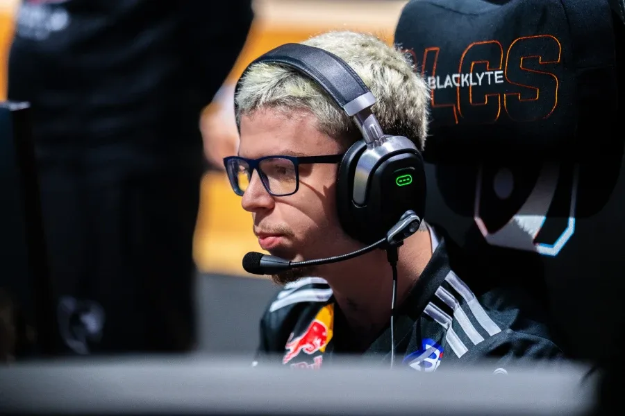 It’s a photo of the pro Rocket League player Lostt. from FURIA. Focused during a match at the RLCS 2026 World Finals.